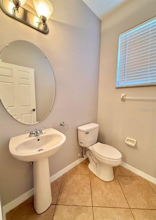 Active With Contract: $355,000 (3 beds, 2 baths, 1609 Square Feet)