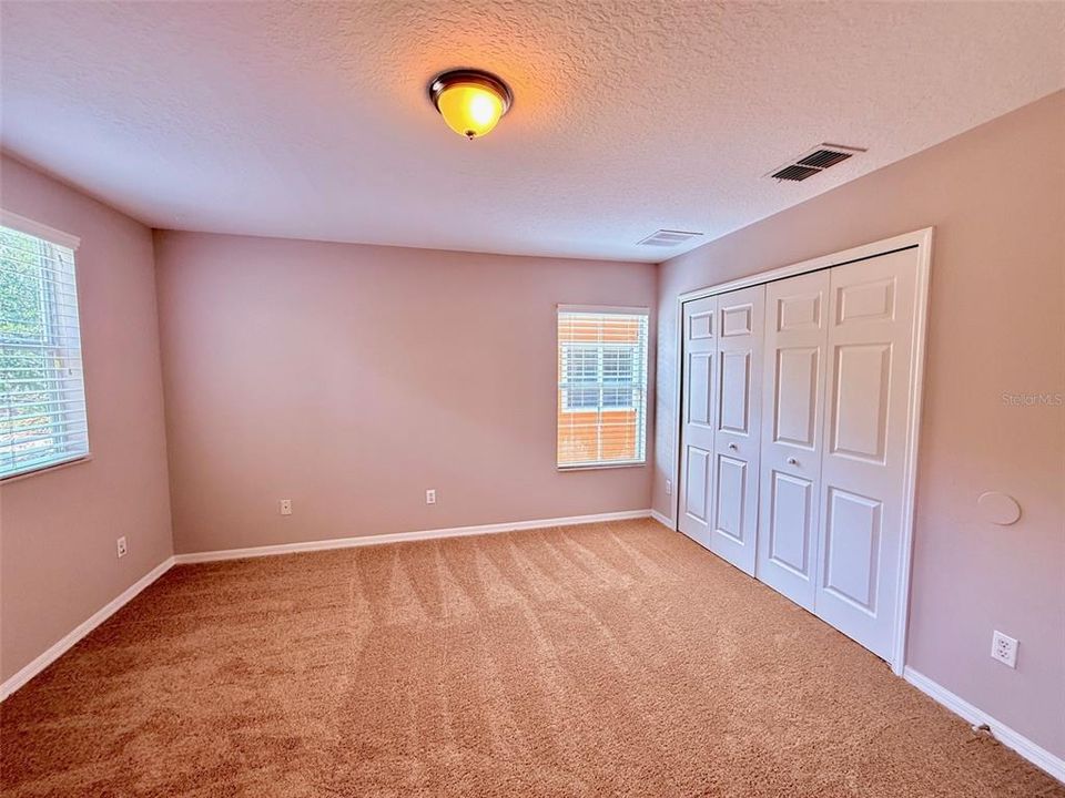 Active With Contract: $355,000 (3 beds, 2 baths, 1609 Square Feet)