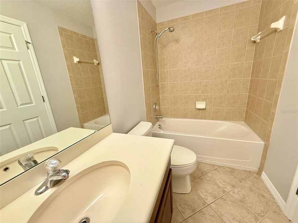 Active With Contract: $355,000 (3 beds, 2 baths, 1609 Square Feet)