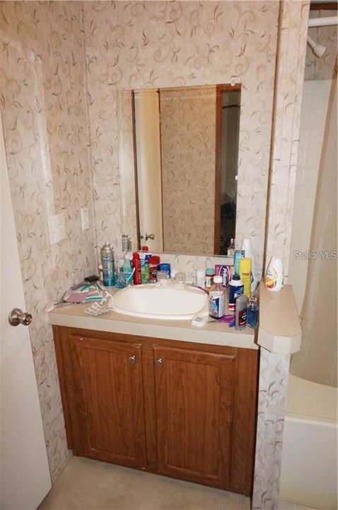 For Sale: $324,500 (2 beds, 0 baths, 1352 Square Feet)