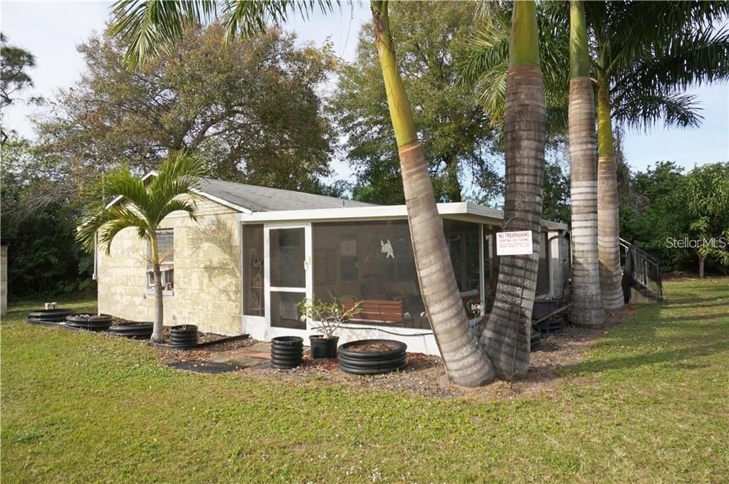 For Sale: $324,500 (2 beds, 0 baths, 1352 Square Feet)