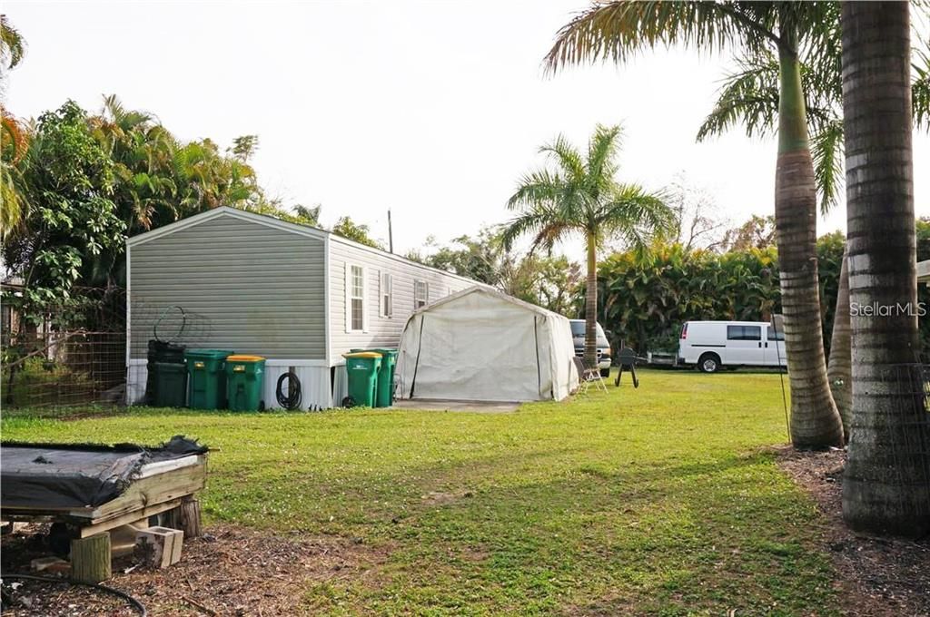 For Sale: $324,500 (2 beds, 0 baths, 1352 Square Feet)