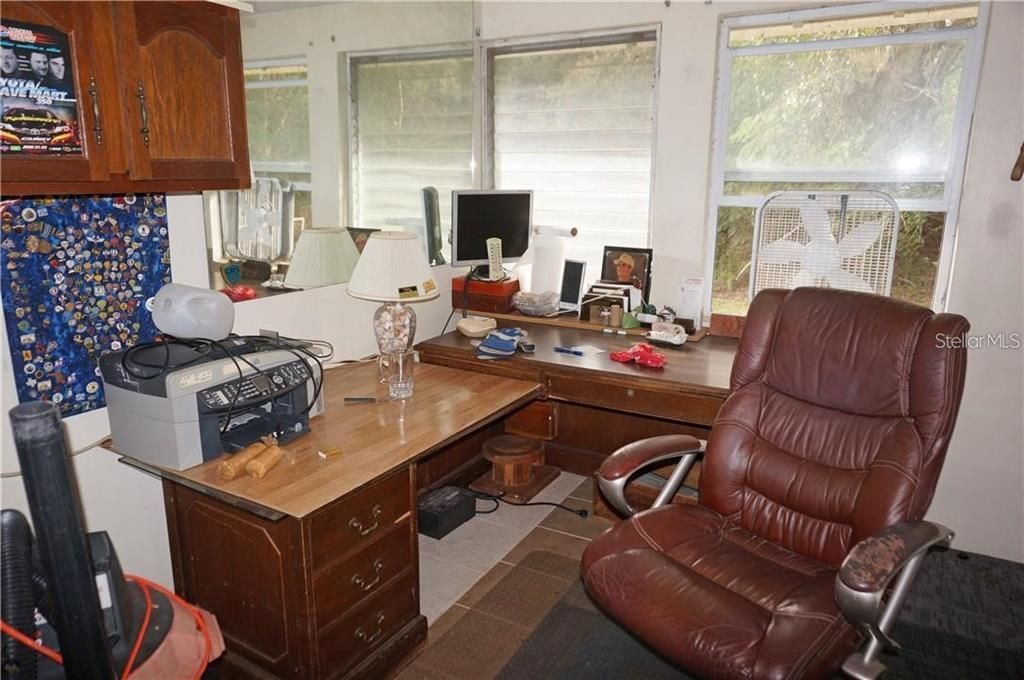 For Sale: $324,500 (2 beds, 0 baths, 1352 Square Feet)