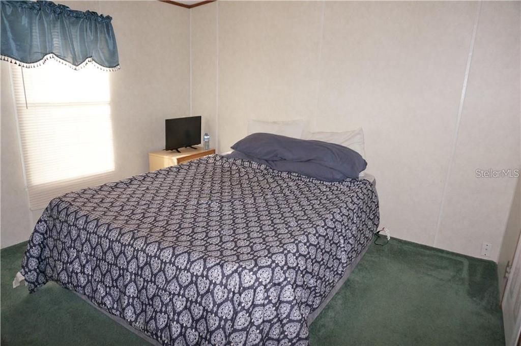 For Sale: $324,500 (2 beds, 0 baths, 1352 Square Feet)