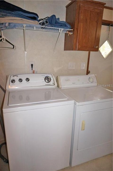 For Sale: $324,500 (2 beds, 0 baths, 1352 Square Feet)