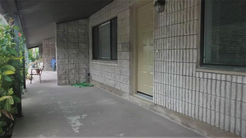 For Rent: $1,250 (2 beds, 2 baths, 896 Square Feet)