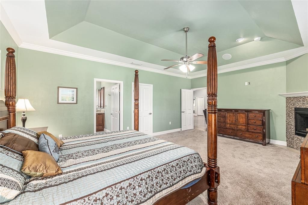 合同活跃: $520,000 (3 贝兹, 2 浴室, 2274 平方英尺)