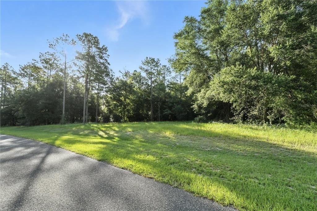 待售: $699,000 (10.30 acres)