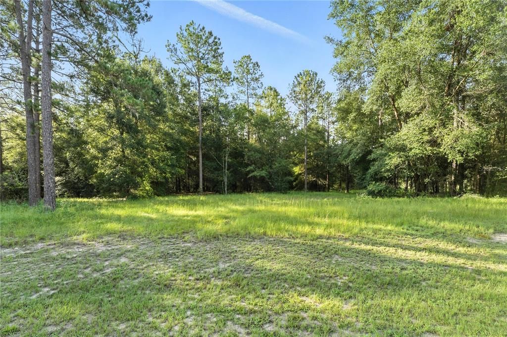 待售: $699,000 (10.30 acres)