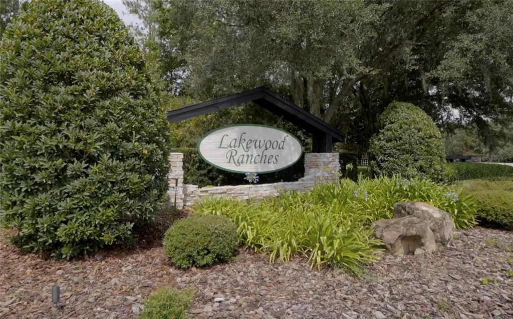 待售: $699,000 (10.30 acres)