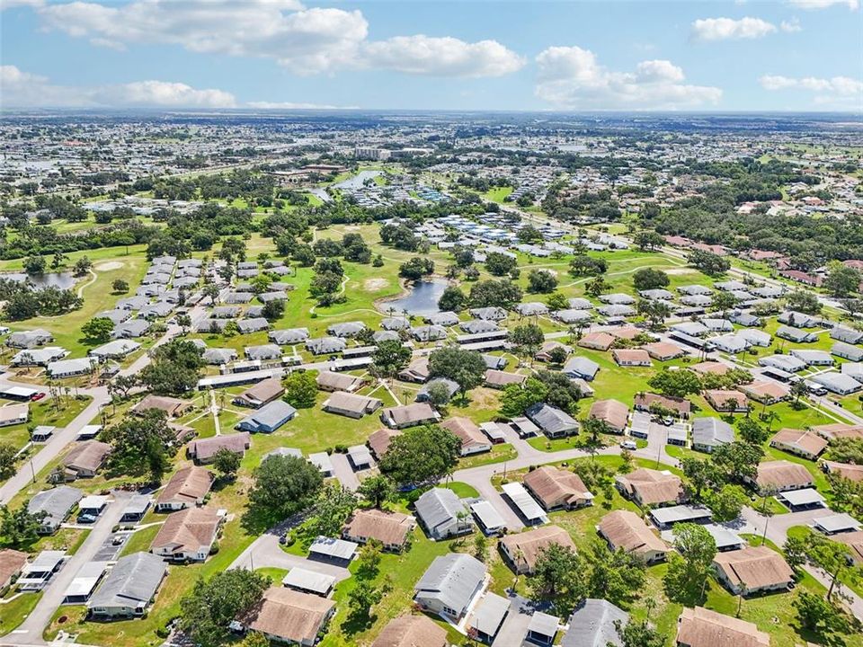 待售: $104,000 (2 贝兹, 2 浴室, 984 平方英尺)