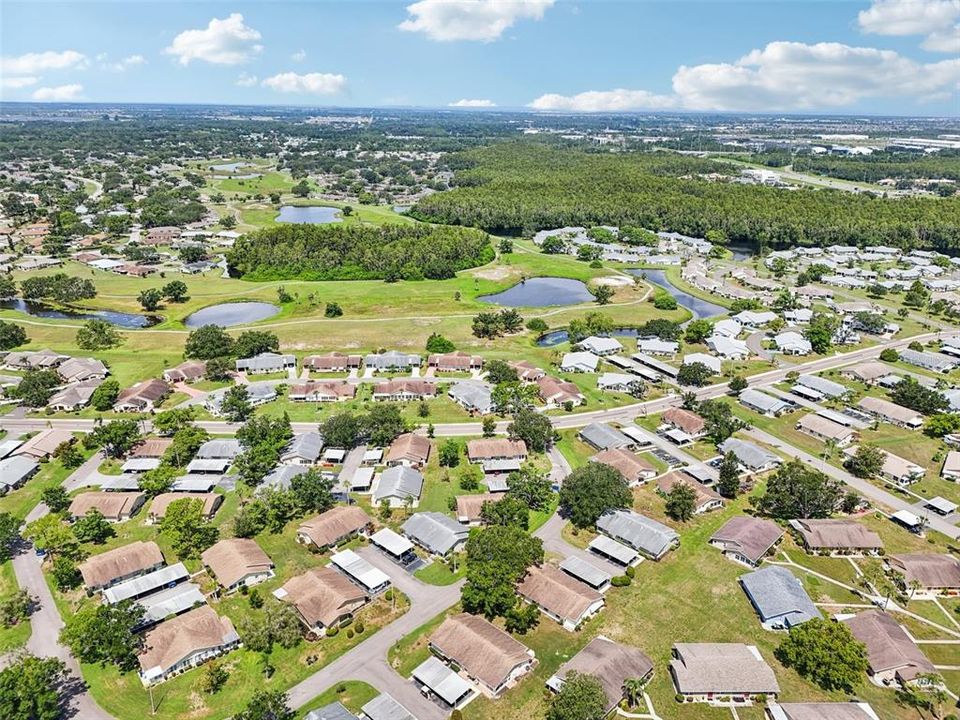 待售: $104,000 (2 贝兹, 2 浴室, 984 平方英尺)