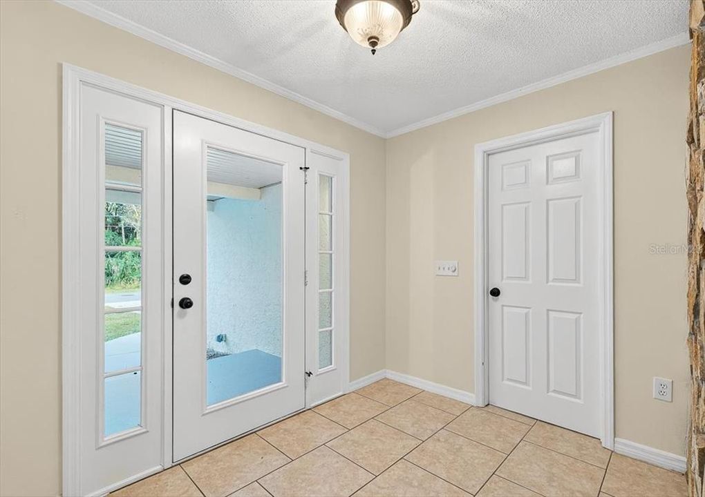 For Sale: $334,990 (3 beds, 2 baths, 2069 Square Feet)