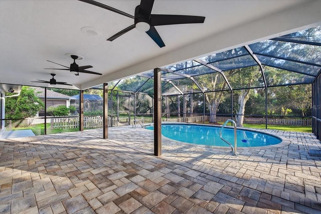 For Sale: $334,990 (3 beds, 2 baths, 2069 Square Feet)