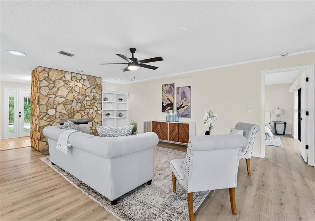 For Sale: $334,990 (3 beds, 2 baths, 2069 Square Feet)