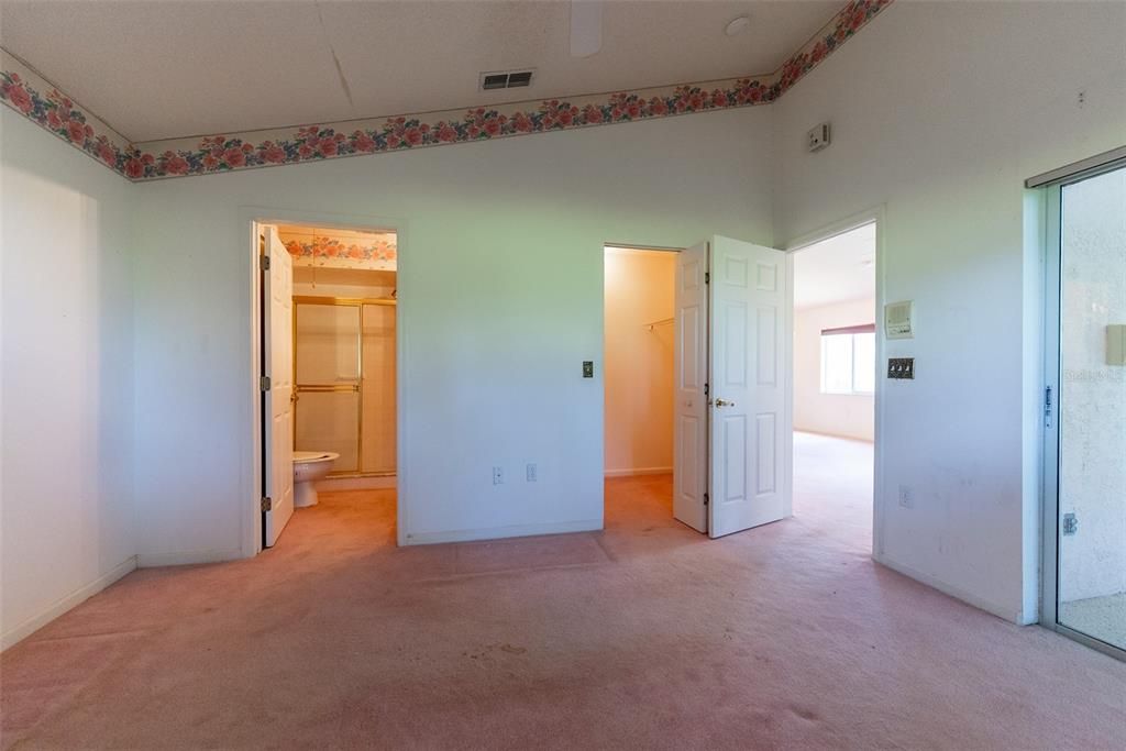 Active With Contract: $119,900 (2 beds, 2 baths, 1062 Square Feet)