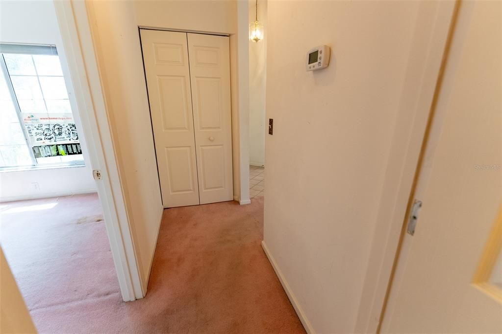 Active With Contract: $119,900 (2 beds, 2 baths, 1062 Square Feet)