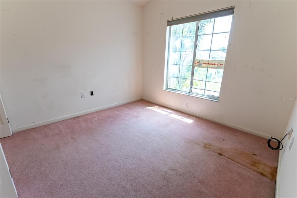 Active With Contract: $119,900 (2 beds, 2 baths, 1062 Square Feet)