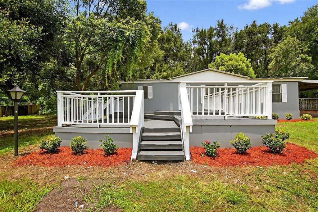Recently Sold: $209,900 (3 beds, 2 baths, 1188 Square Feet)