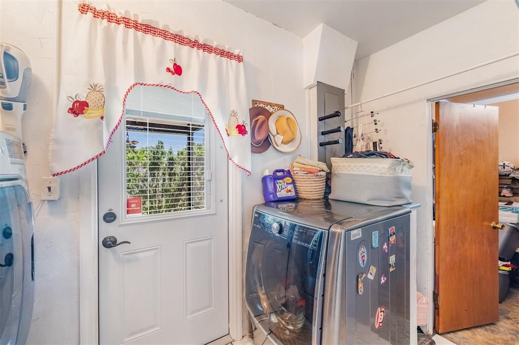 For Sale: $475,000 (3 beds, 1 baths, 1344 Square Feet)