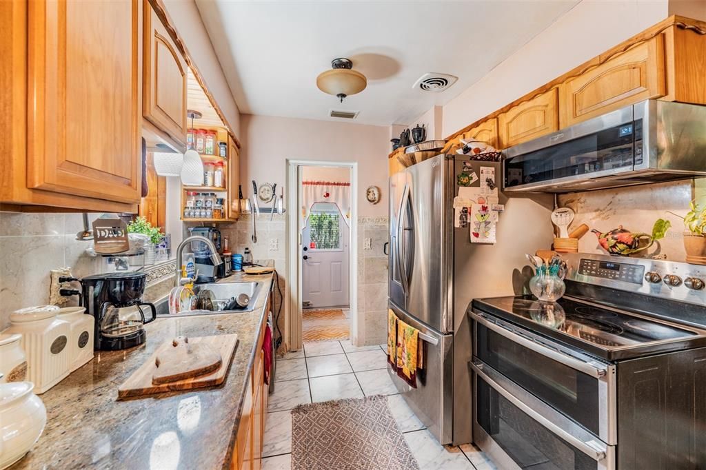 For Sale: $475,000 (3 beds, 1 baths, 1344 Square Feet)