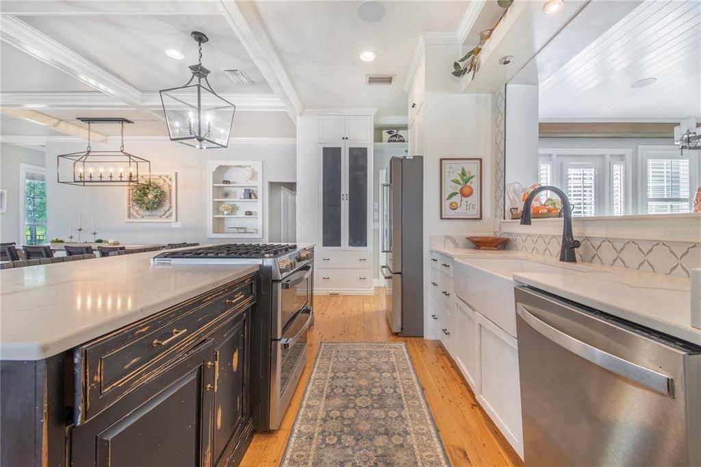 En Venta: $1,950,000 (5 camas, 3 baños, 3238 Pies cuadrados)