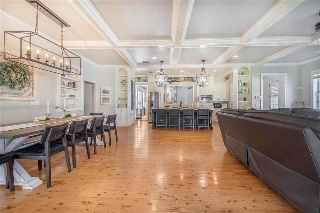 En Venta: $1,950,000 (5 camas, 3 baños, 3238 Pies cuadrados)