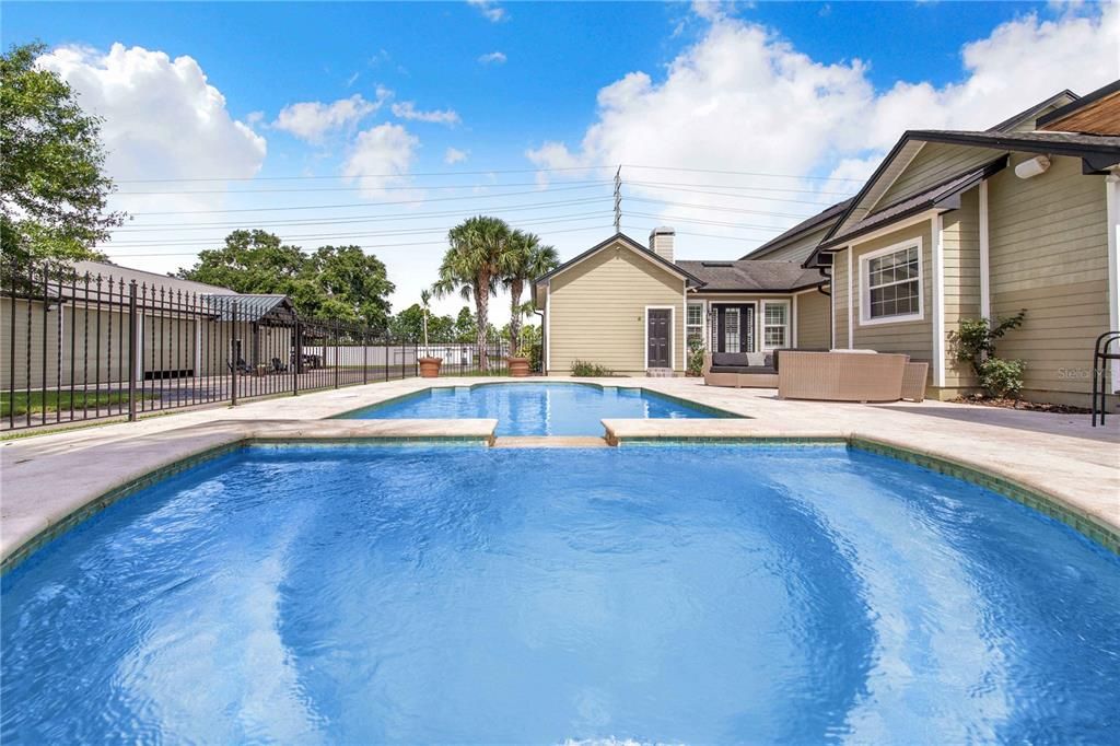 En Venta: $1,950,000 (5 camas, 3 baños, 3238 Pies cuadrados)