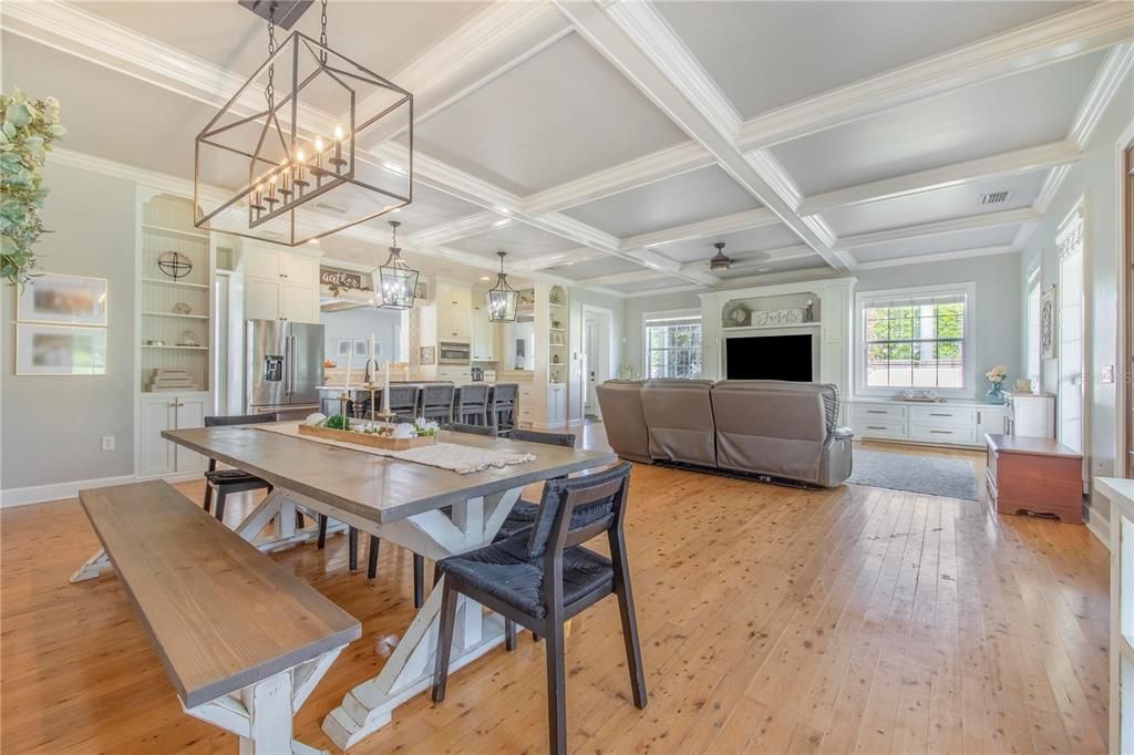 En Venta: $1,950,000 (5 camas, 3 baños, 3238 Pies cuadrados)