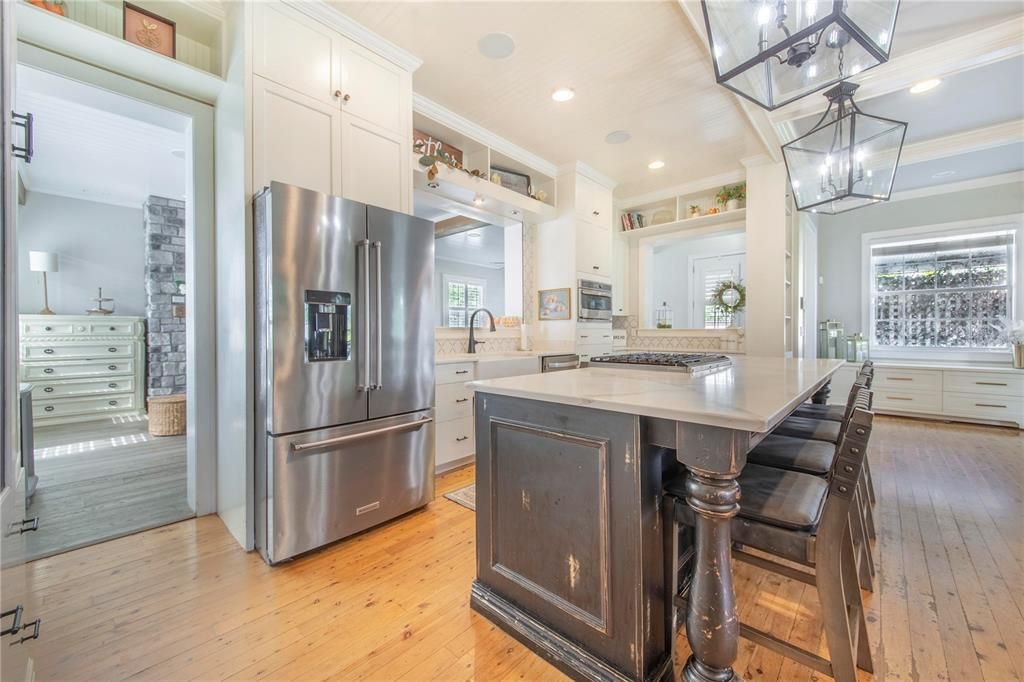 En Venta: $1,950,000 (5 camas, 3 baños, 3238 Pies cuadrados)