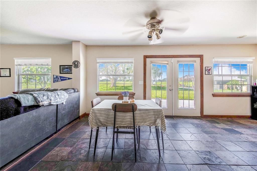 En Venta: $1,950,000 (5 camas, 3 baños, 3238 Pies cuadrados)