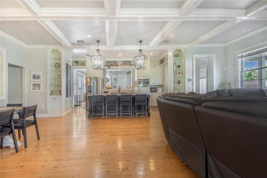 En Venta: $1,950,000 (5 camas, 3 baños, 3238 Pies cuadrados)