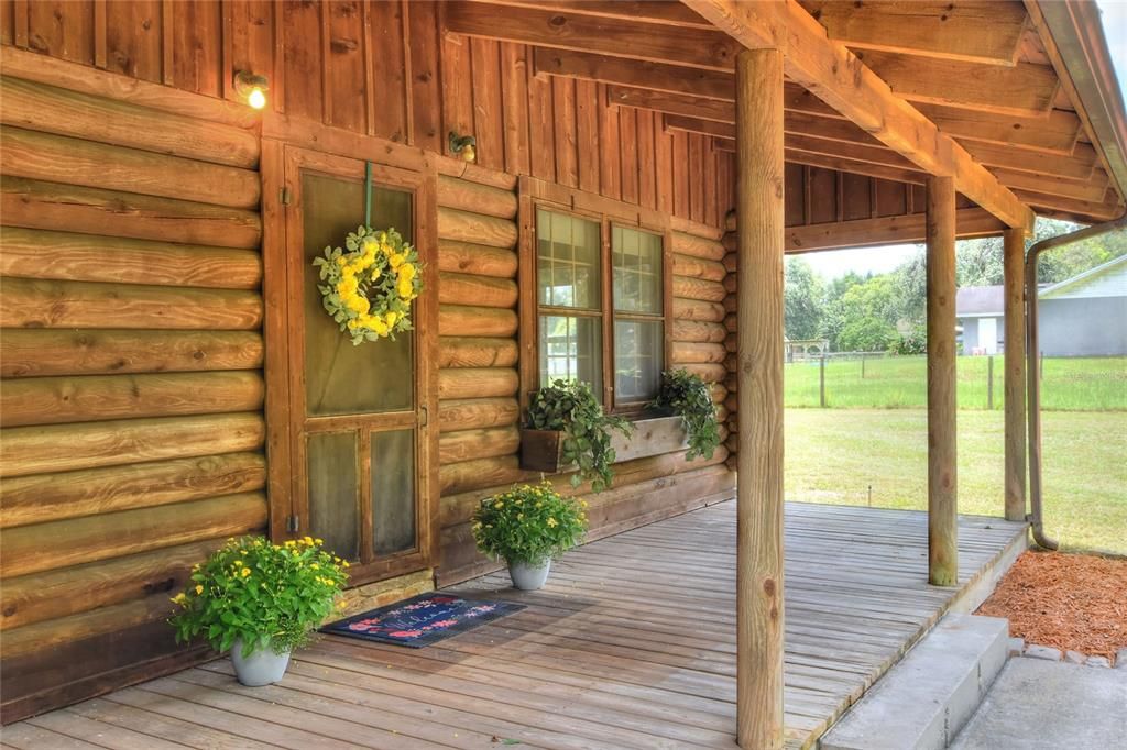 Active With Contract: $555,000 (3 beds, 2 baths, 2805 Square Feet)