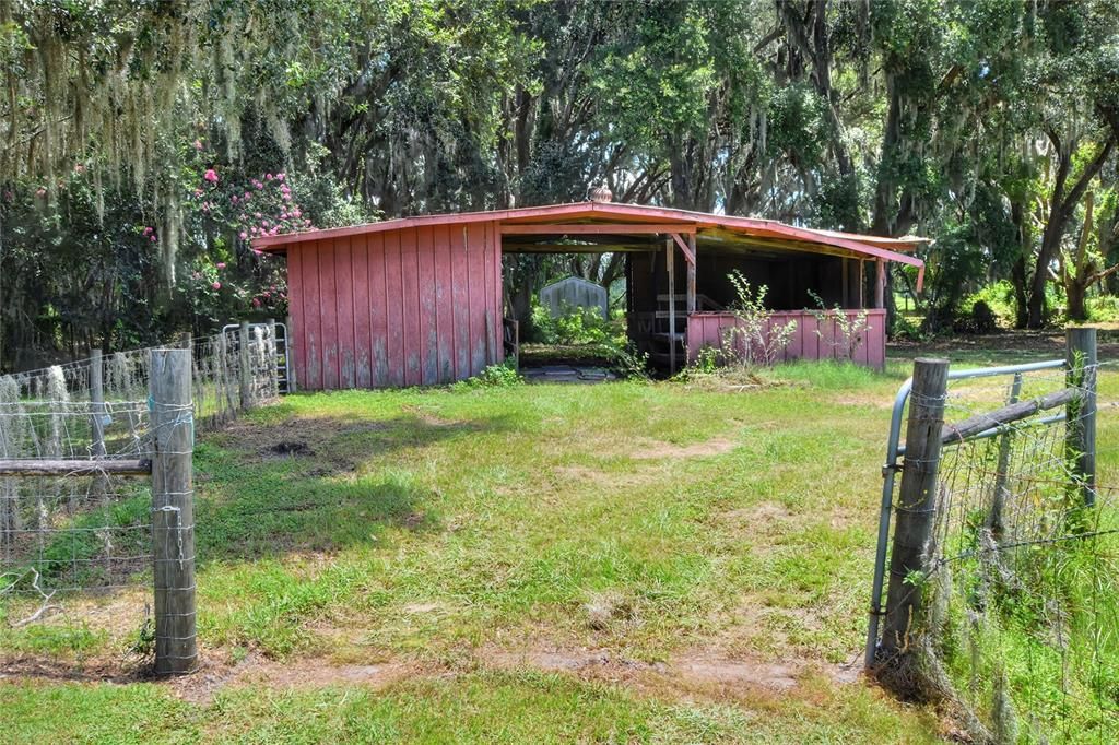 Active With Contract: $555,000 (3 beds, 2 baths, 2805 Square Feet)