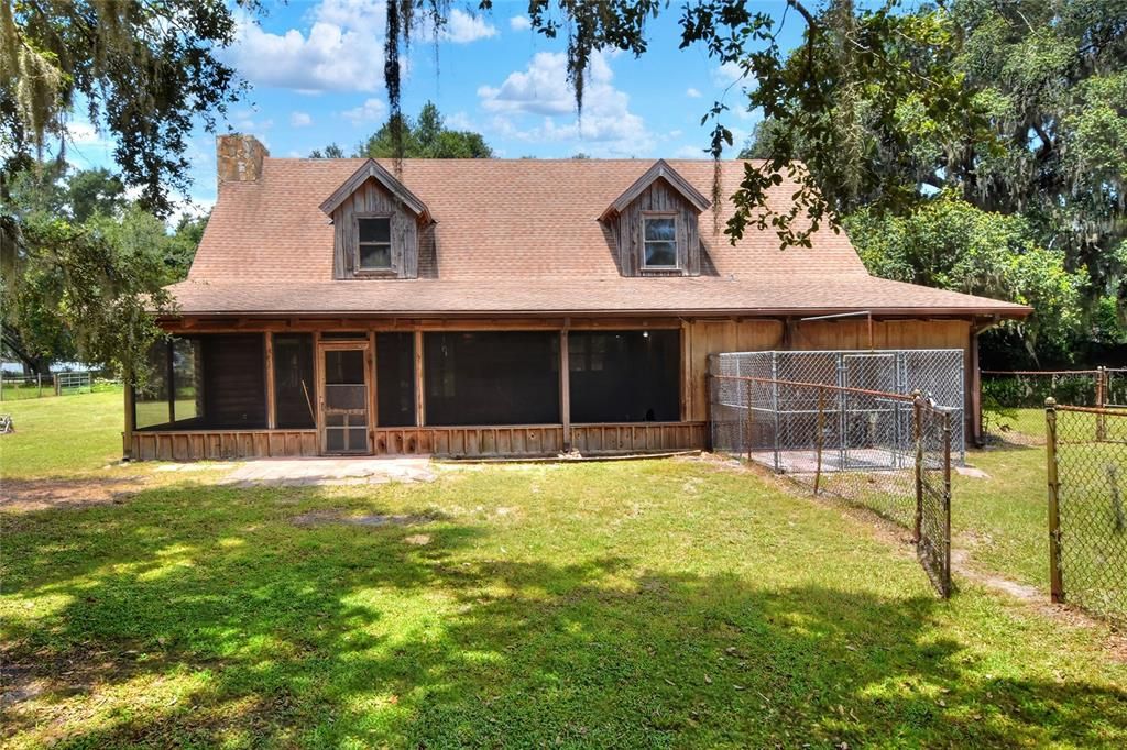 Active With Contract: $555,000 (3 beds, 2 baths, 2805 Square Feet)