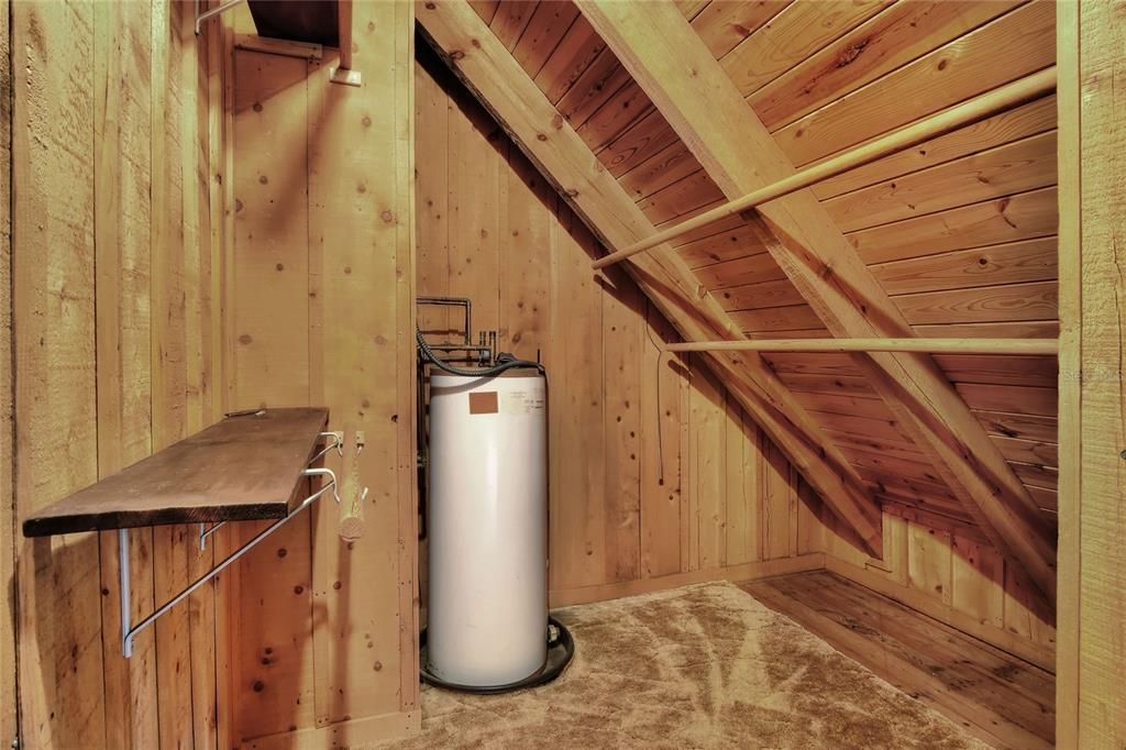 Active With Contract: $555,000 (3 beds, 2 baths, 2805 Square Feet)