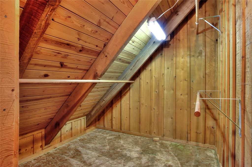 Active With Contract: $555,000 (3 beds, 2 baths, 2805 Square Feet)