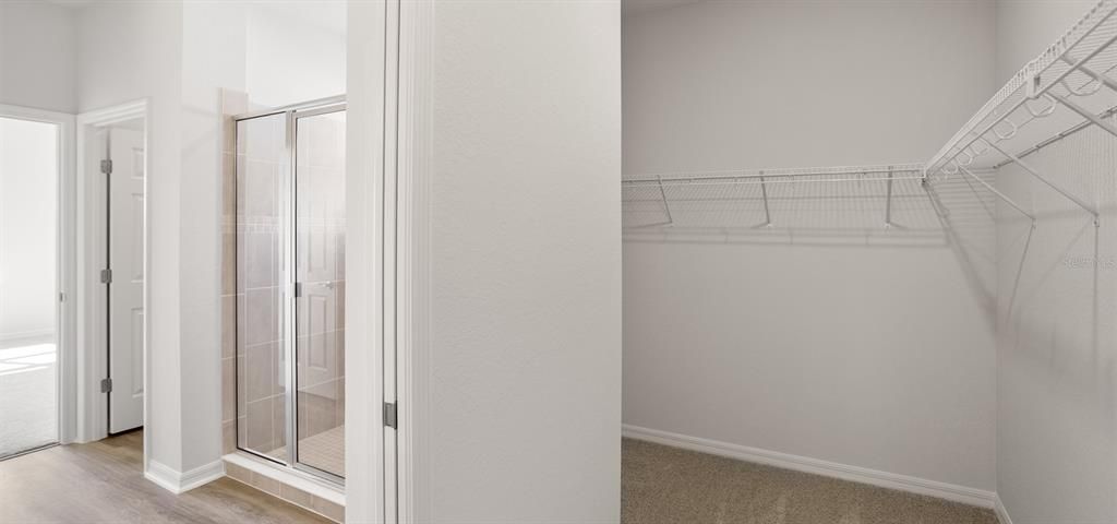 Под контрактом: $476,450 (3 спален, 3 ванн, 2410 Квадратных фут)