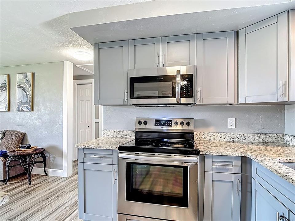 For Sale: $234,500 (2 beds, 2 baths, 1020 Square Feet)