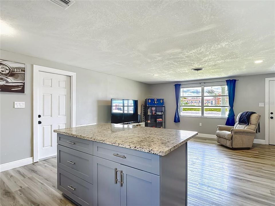 For Sale: $234,500 (2 beds, 2 baths, 1020 Square Feet)