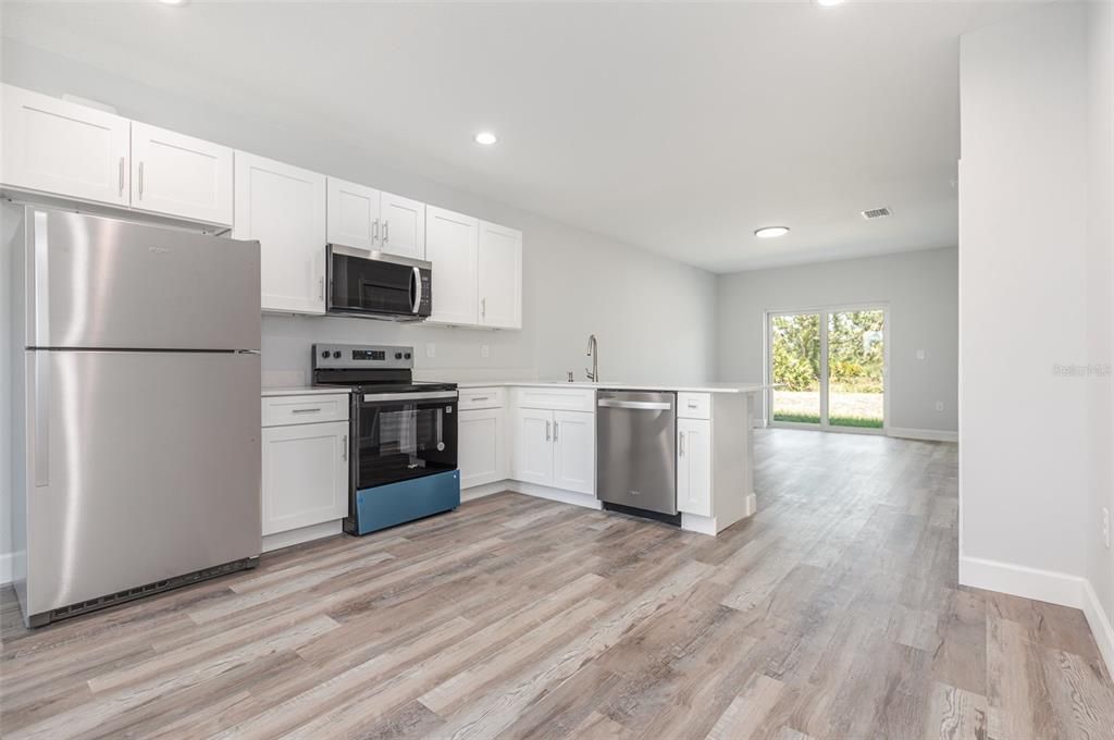 For Rent: $1,500 (3 beds, 2 baths, 2554 Square Feet)