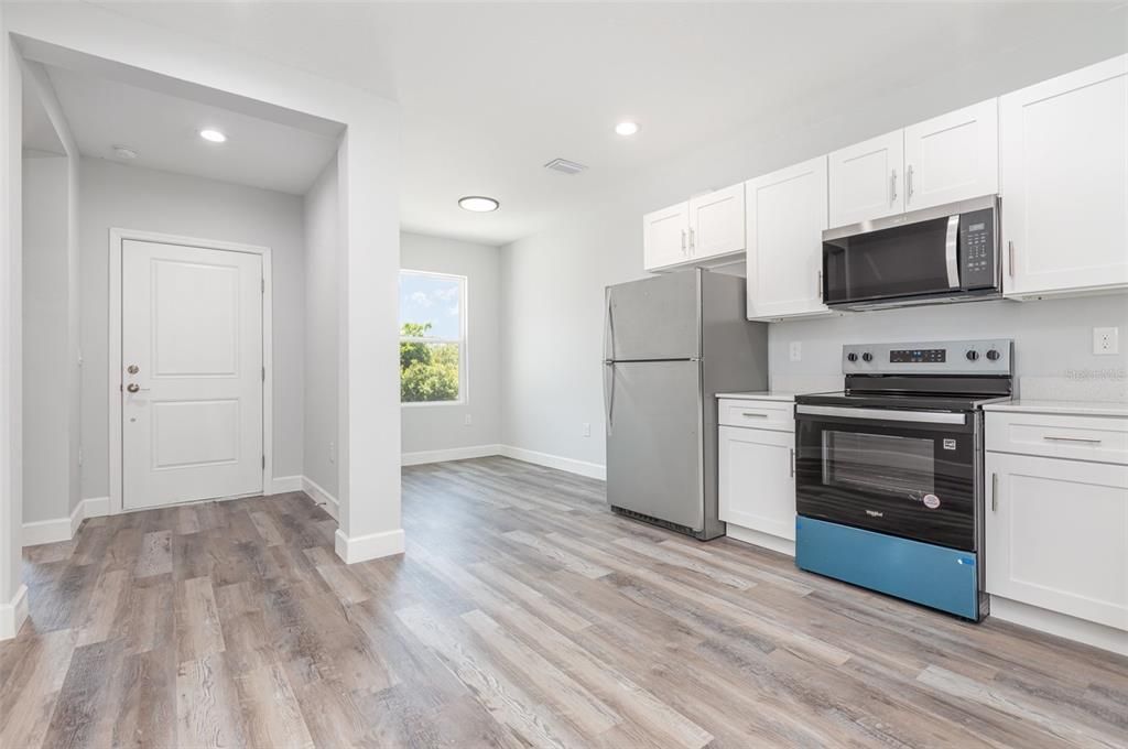 For Rent: $1,500 (3 beds, 2 baths, 2554 Square Feet)