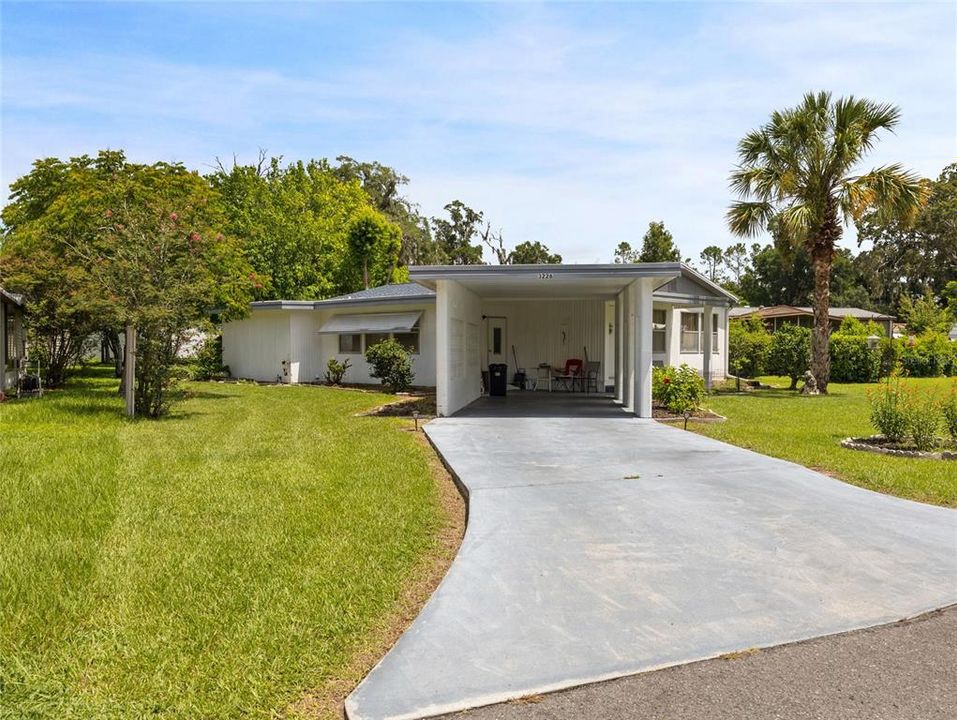 For Sale: $132,500 (2 beds, 2 baths, 1428 Square Feet)