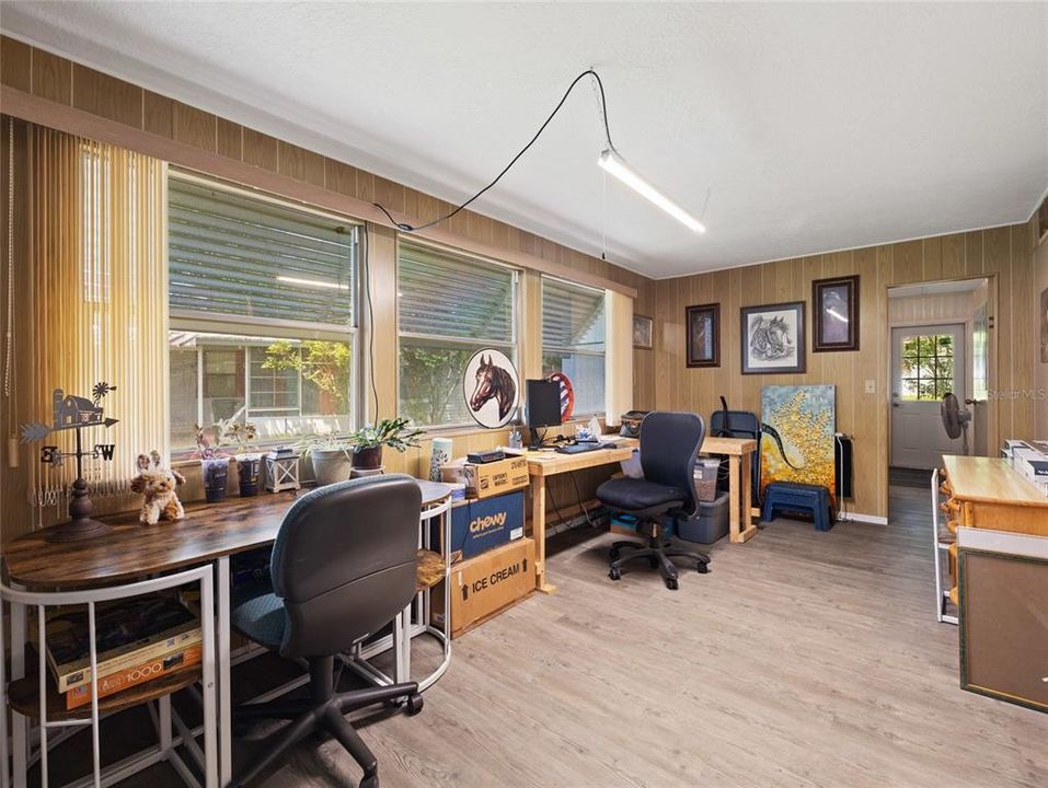 For Sale: $132,500 (2 beds, 2 baths, 1428 Square Feet)