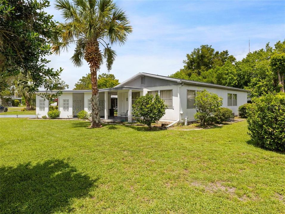 For Sale: $132,500 (2 beds, 2 baths, 1428 Square Feet)