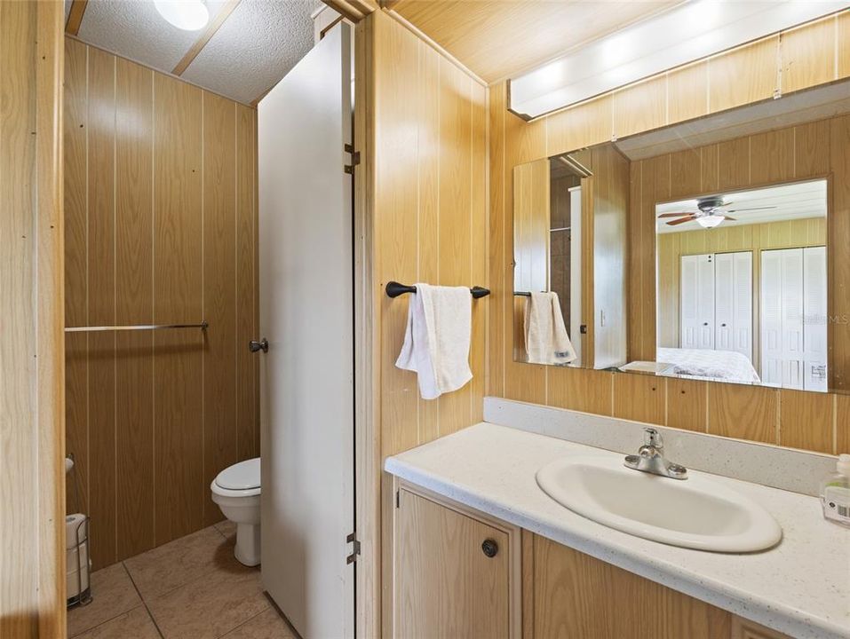 For Sale: $132,500 (2 beds, 2 baths, 1428 Square Feet)