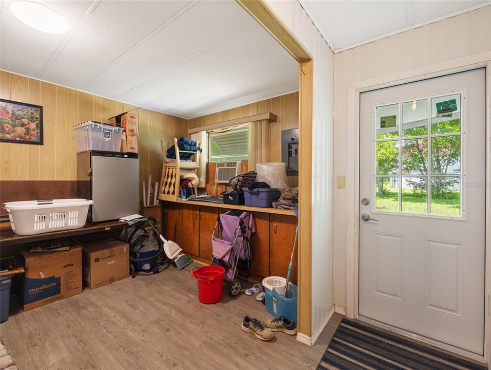 For Sale: $132,500 (2 beds, 2 baths, 1428 Square Feet)