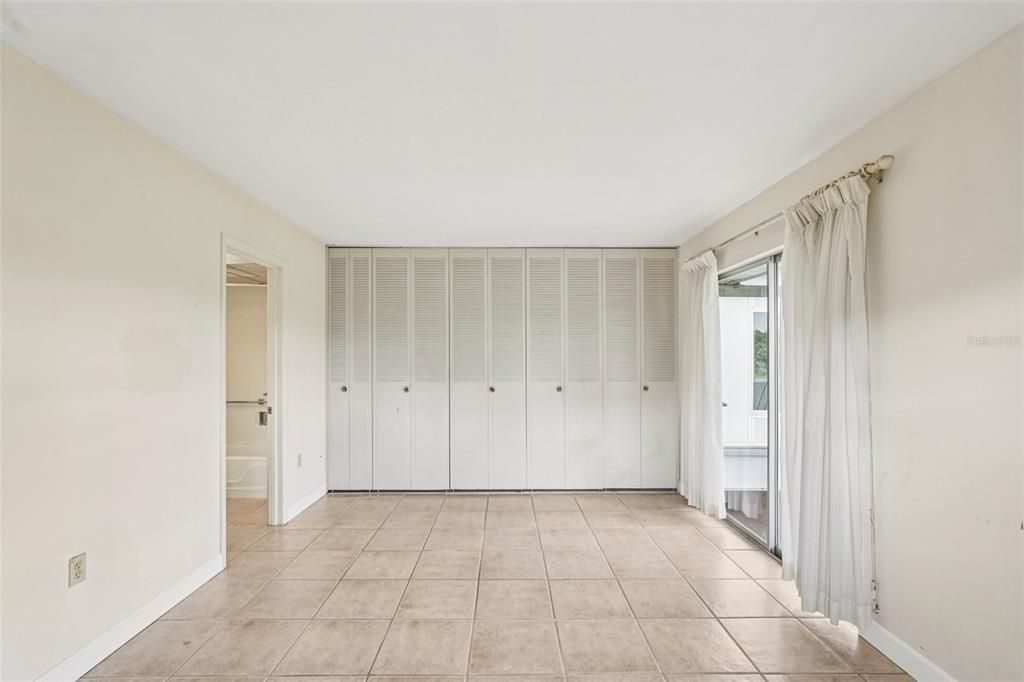 待售: $91,000 (1 贝兹, 1 浴室, 800 平方英尺)