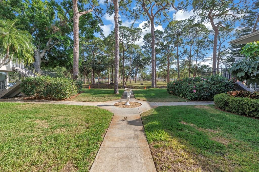 For Sale: $94,000 (1 beds, 1 baths, 595 Square Feet)