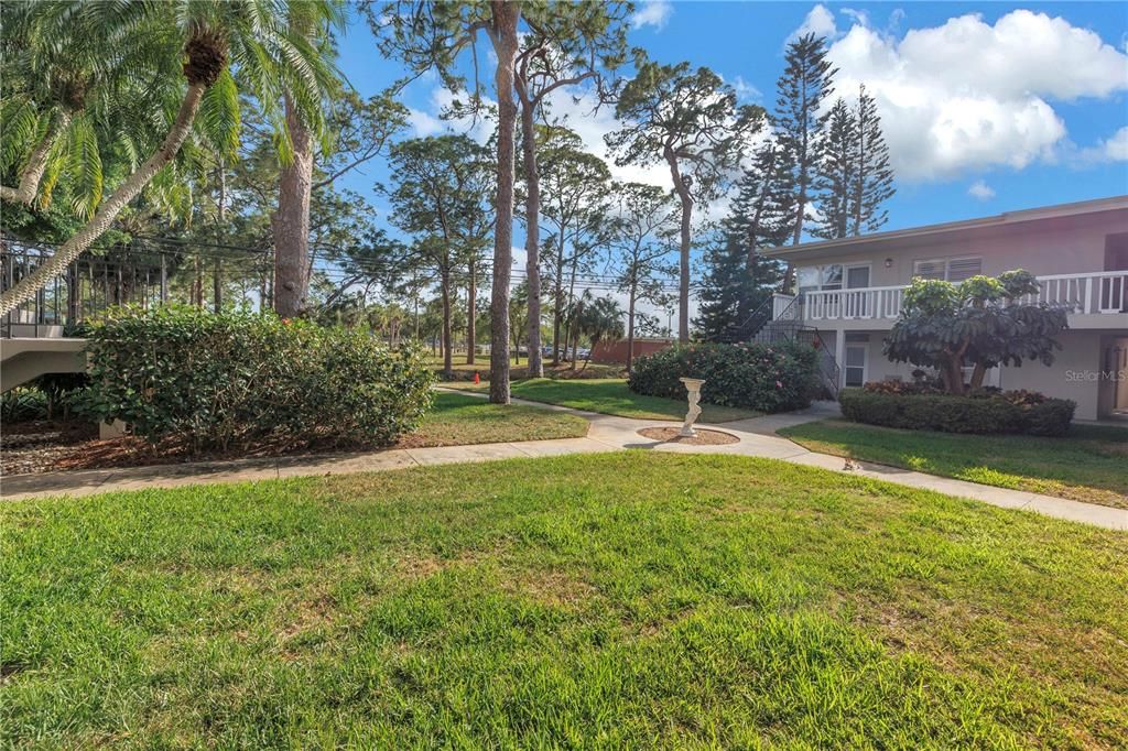 For Sale: $94,000 (1 beds, 1 baths, 595 Square Feet)